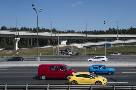 Власти Москвы поддержали инициативу о снижении максимальной скорости на МКАД