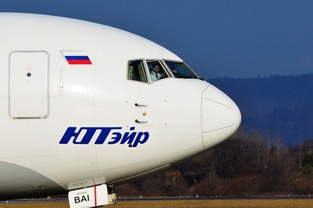 Пассажиров вернувшегося во Внуково самолёта доставят в Сургут резервным бортом