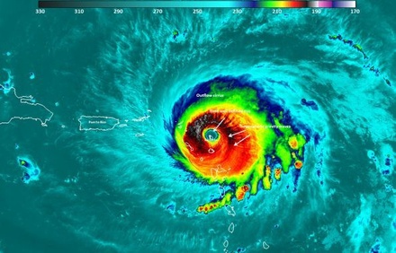 Власти Франции уточнили число жертв урагана «Ирма»