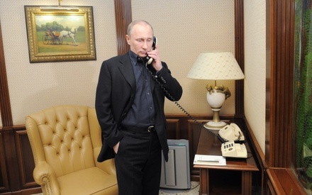 Президенты России и Украины провели очередные телефонные переговоры 