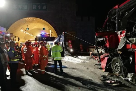 36 человек погибли в крупном ДТП в центральном Китае