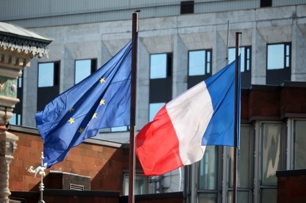 Франция объявила персонами нон грата ещё шестерых российских дипломатов