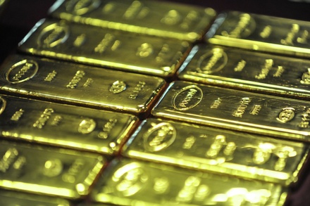 ЦБ увеличил закупки золота до максимума с начала года