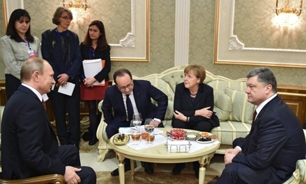 В Кремле рассказали о «жёстких» переговорах Путина с Порошенко в 2015 году