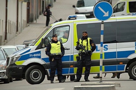 Полиция Стокгольма не считает взрыв у станции метро терактом