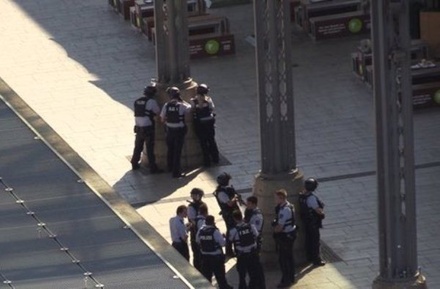Полицейские Кёльна начали спецоперацию на главном вокзале города