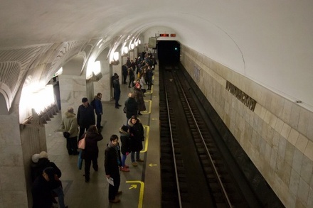 Поезд насмерть сбил женщину на платформе Таганско-Краснопресненской линии метро