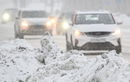ЦОДД Москвы рекомендовал водителям пересесть на городской транспорт из-за снегопада