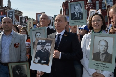 Путин может присоединиться к шествию «Бессмертного полка» в Москве