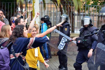 Жительница Жироны рассказала, как проходил референдум в Каталонии