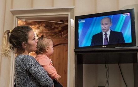 Путин допустил возможность избрания женщины на пост президента России