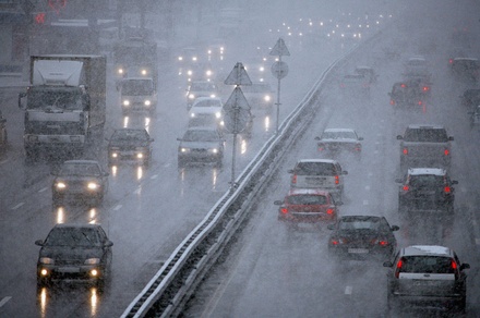 Снегопад почти не повлиял на ситуацию на дорогах в Москве 