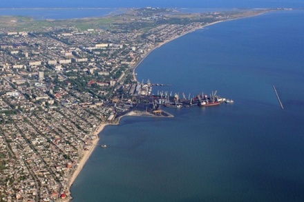 СМИ сообщают о переброске Киевом бронекатеров в Азовское море
