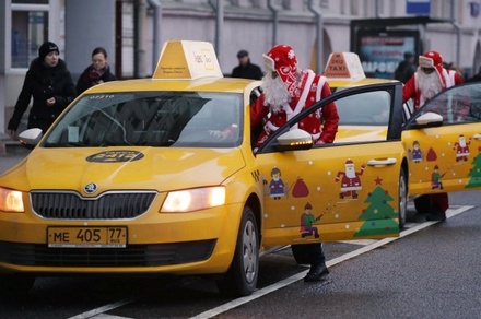 Рост цен на услуги такси в праздники привлёк внимание ФАС