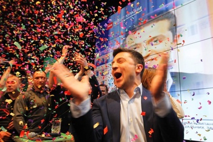 Первые данные ЦИКа Украины показали победу Зеленского с 69% голосов