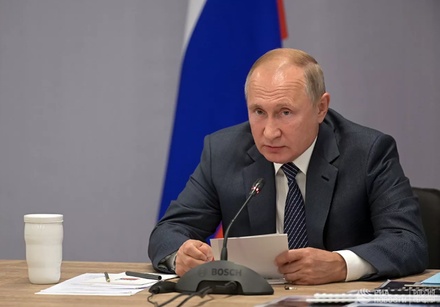 Путин поручил до марта дать преференции авиакомпаниям с доступными билетами в ДФО