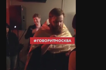 В РПЦ прокомментировали видео со «священником» в московском баре