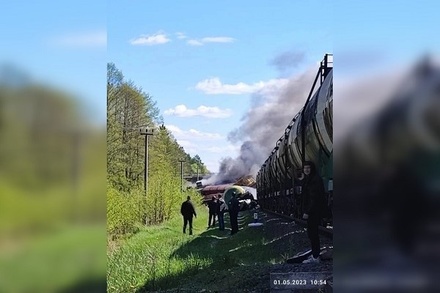 В Брянской области грузовой поезд сошёл с рельсов из-за взрыва