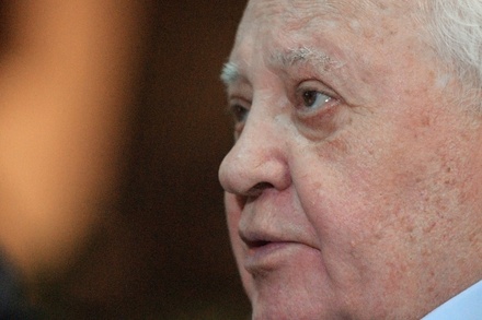 Михаил Горбачёв попал в больницу с воспалением лёгких