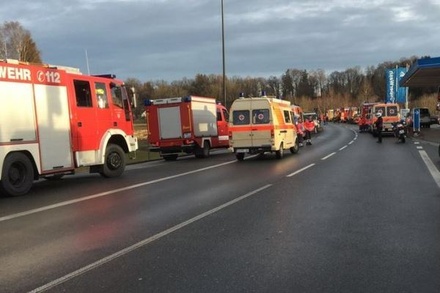 Число погибших при столкновении поездов в Германии возросло до восьми