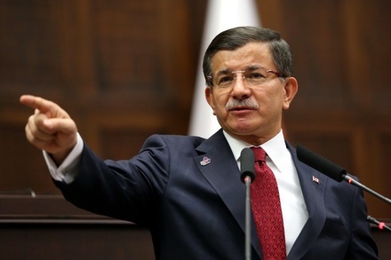 Премьер Турции предложил создать канал военной связи с Россией