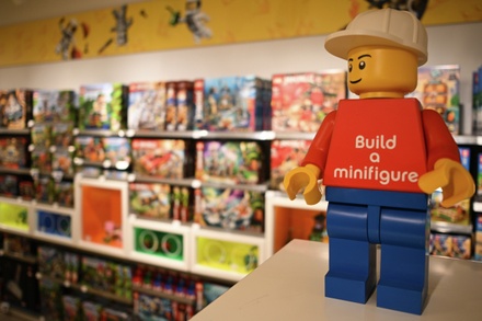 Lego построит в США завод на солнечных батареях