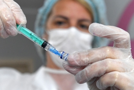 В России за сутки зафиксировано 25 033 случая заражения коронавирусом