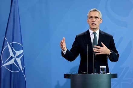 Столтенберг: НАТО наращивает поддержку Украины