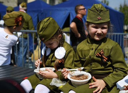 В Конституции России детей признают важнейшим достоянием страны