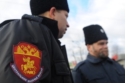 Казаки будут патрулировать Москву с холодным оружием