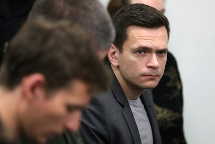Илья Яшин подал в суд на Сергея Собянина