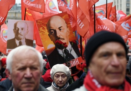 В КПРФ отказали Познеру в праве решать, где Ленин – в аду или в раю