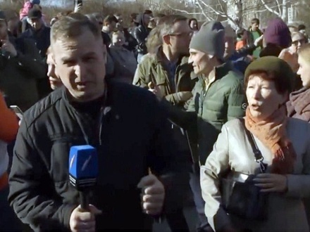 Православный журналист, которого ударили митингующие в Екатеринбурге, пожаловался в полицию