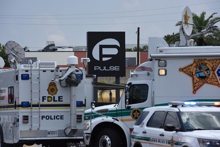 Во Флориде подожгли мечеть стрелка из гей-клуба в Орландо