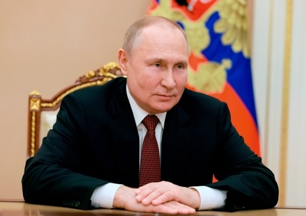 Владимир Путин поручил оценить санкции ВТО по ограничению торговли с Россией