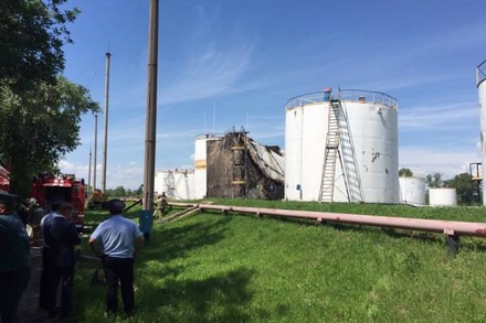 В Тамбове на нефтезаводе взорвался резервуар из-под топлива
