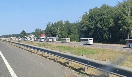 Очевидцы сообщают о колоннах автобусов при въезде в Минск