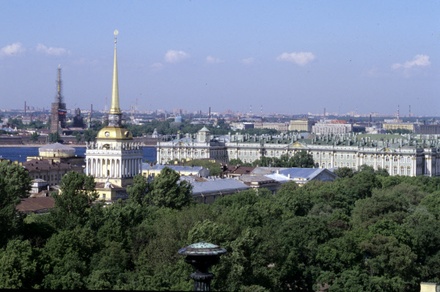 В Петербурге начали искать место для 80-метровой статуи Христа