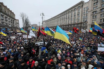 Сторонники Саакашвили подрались с полицейскими в центре Киева