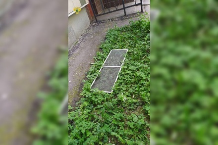 Трёхлетняя девочка погибла после падения из окна девятиэтажного дома в Москве