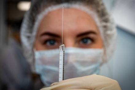В России стартовала ревакцинация от коронавируса