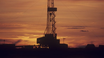 Цена барреля нефти Brent впервые за полгода опустилась ниже 60 долларов