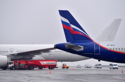 Россия официально продлила приостановку авиасообщения с Великобританией