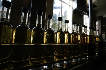 Эксперт по алкогольной политике назвал фарсом идею размещать «демотиваторы» на бутылках со спиртным