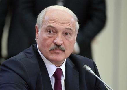 Александр Лукашенко выступил против закрытия храмов в условиях эпидемии COVID-19