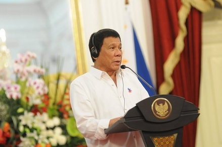 Президент Филиппин усомнился во встрече с Трампом после получения приглашения