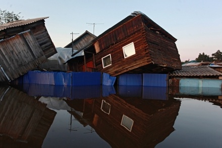 В МЧС сообщили о падении уровня воды в пострадавшем от паводка Тулуне