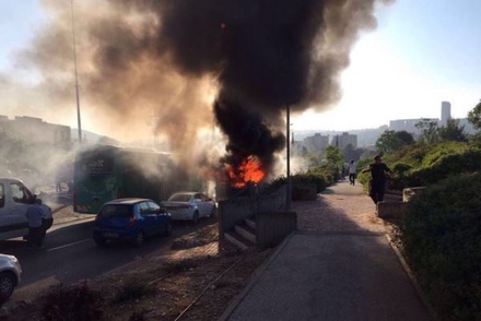 В Иерусалиме взорвался автобус