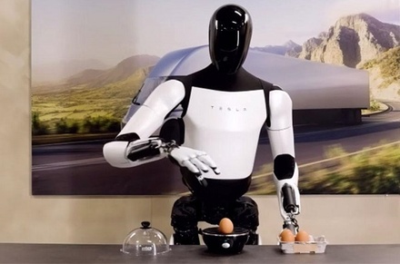 Tesla запустит массовое производство человекоподобных роботов в 2026 году