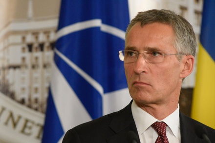 Генсек НАТО обвинил Россию в поддержке ополченцев Донбасса